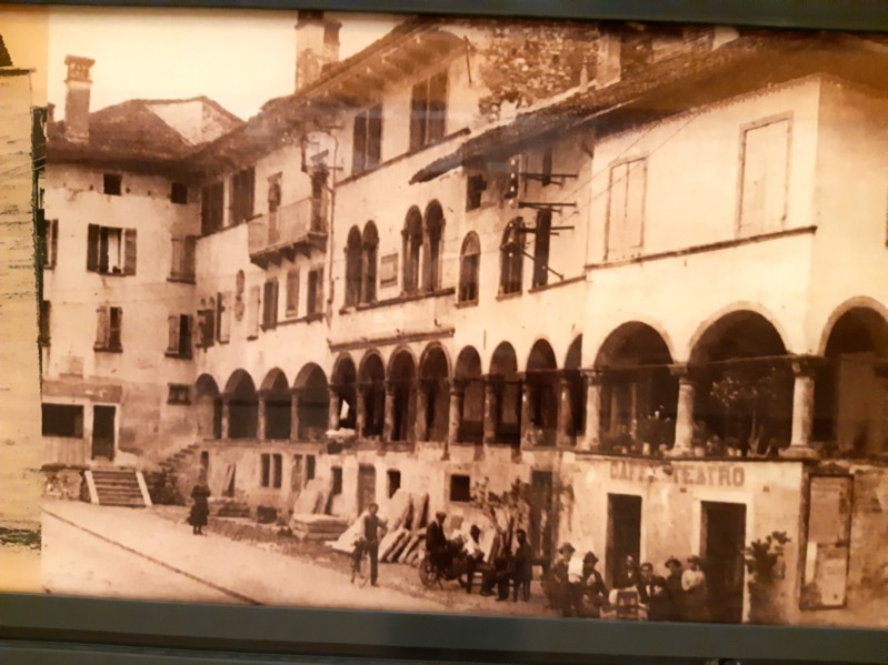 25) Feltre - Caffè Teatro.jpg