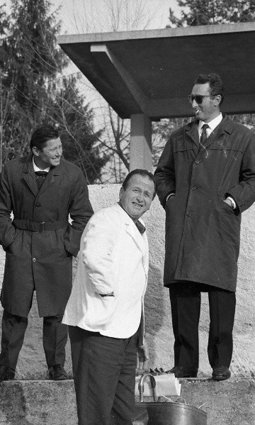 7) Mario Bei Ani. Mario Bartali, Mario Torino, Mario delle Corriere detto Mario -bei ani. Sepolto a Vellai, c'è sempre un fiore sulla sua tomba..jpg