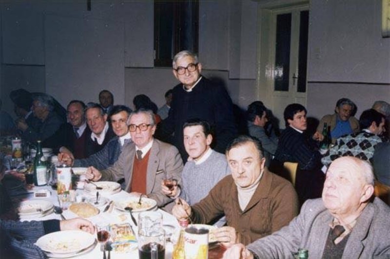 89) Padre Lorenzo,che bei anni al patronato,.jpg