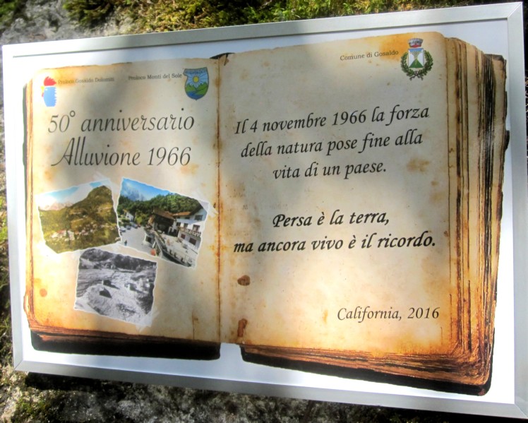 01-11 Agosto 2016, la targa commemorativa esposta in California in ricordo del 50° anniversario del tremendo alluvione che la distrusse il 4 Novembre 1966..jpg