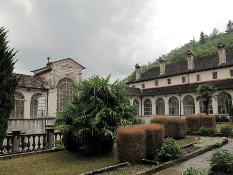 7)   Interno della Certosa di Vedana.jpg