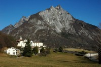 40) la Certosa di Vedana e il monte Peron.jpg