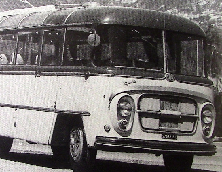 15-OM Tigrotto del 1959 carrozzato Pietroboni.JPG