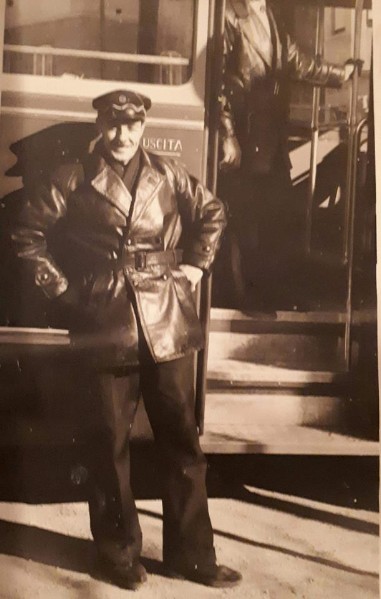 14) Francesco Alverá, detto -Cechi del pullman- con la divisa della SAD - Coach driver Cortina-Milano and Milano-Cortina.jpg