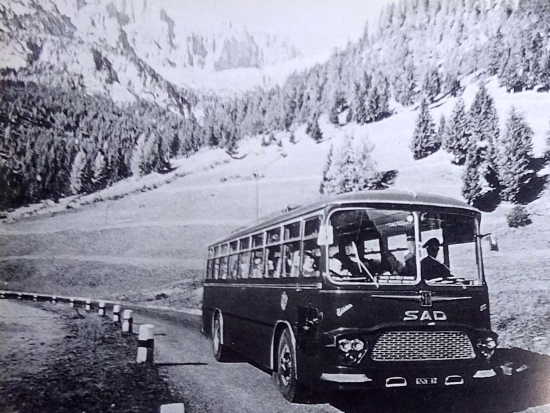 5) anno 1960 Fiat 306 Sicca Gt in servizio nelle linee dolomitiche;.jpg