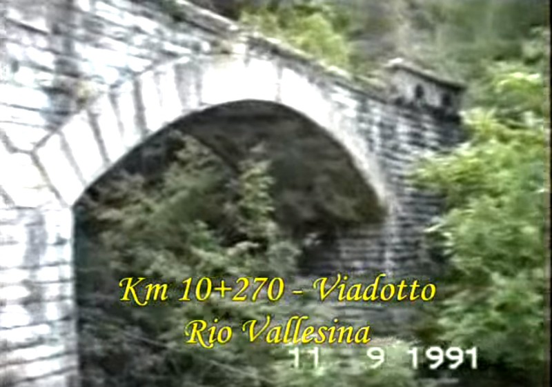 14) Viadotto Rio Vallesina - Km 10+270.jpg