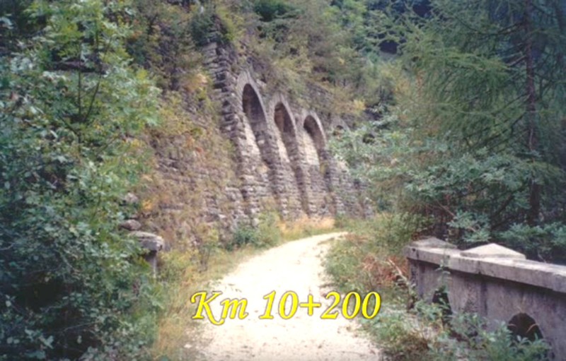 15) Km 10+200.jpg