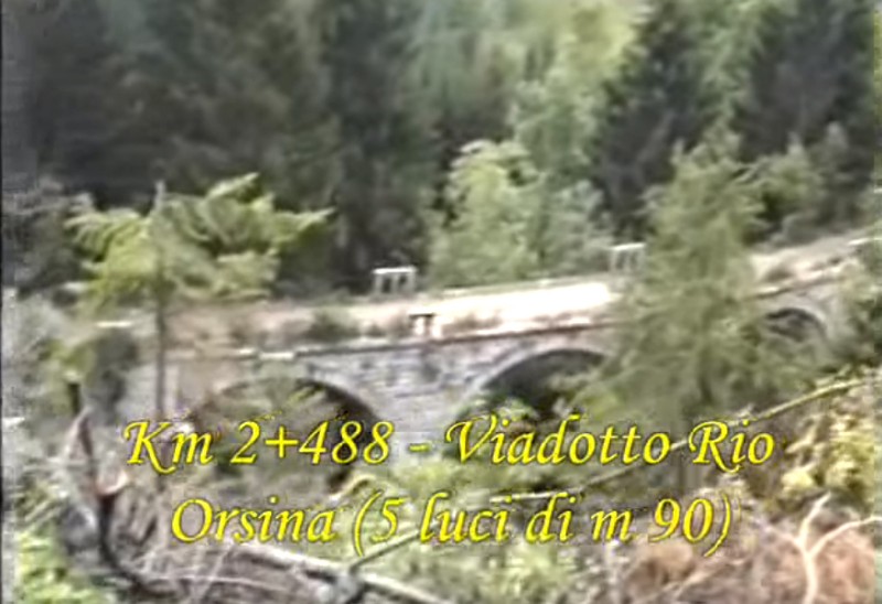 21) Viadotto Rio Orsina (5 luci di m.90) - Km 2+488.jpg