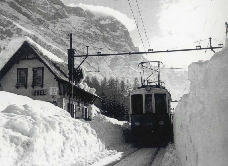 7) Zuel -Ferrovia delle Dolomiti alle porte di Cortina (Calalzo - Cortina - Dobbiaco). Ann0 1951..jpg