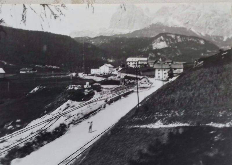 30c) Cortina - La ferrovia in costruzione, 1919-1921..jpg