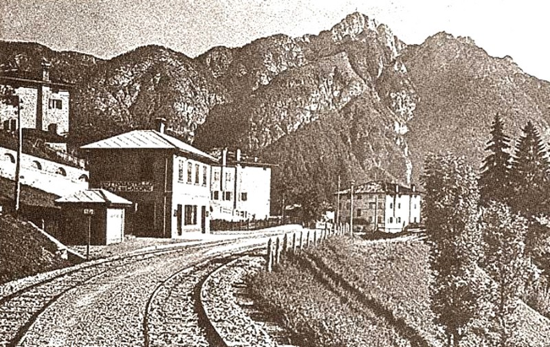 41) La seconda stazione dopo Calalzo era quelladi SottocastelloPieve di Cadore..jpg