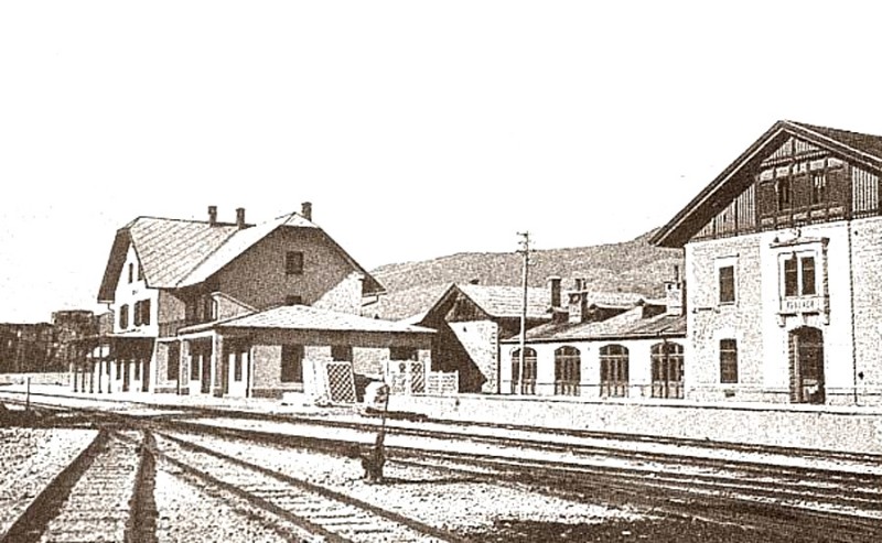 42) Le stazioni ferroviarie di Dobbiaco, primi anni ’20.jpg