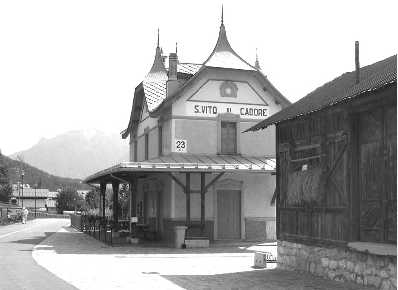 44a) Ex stazione di S. Vito di Cadore (BL).jpg