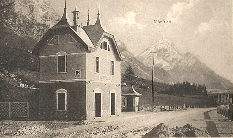 70a) ACQUABONA (BELLUNO) STAZIONE DELLA FERROVIA DELLE DOLOMITI CALALZO-CORTINA-DOBBIACO..jpg