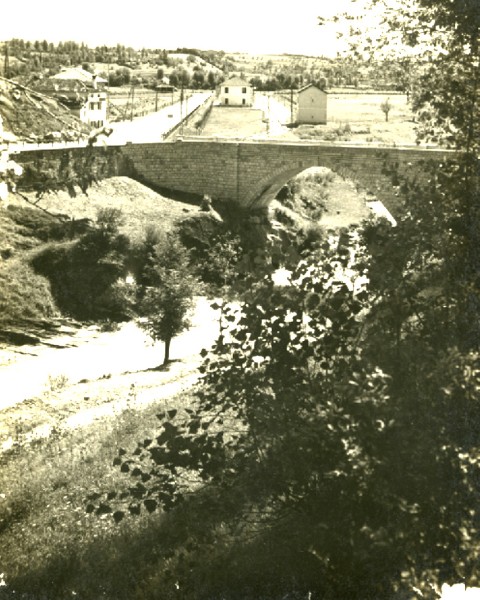 18) Ferrovia Bribano - Agordo. Stazione in località Mas di Sedico.jpg