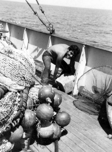 36- Gennaro D'Amato a bordo del Corrado III a Las Palmas de Gran Canaria anno 1972.jpg