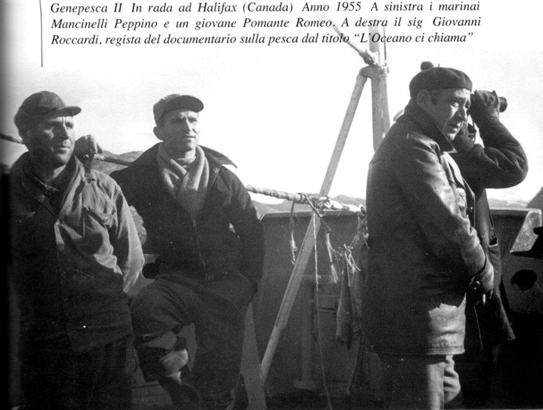 185) Genepesca II - Anno 1955 da sinistra Peppe Mancinelli (lu chiovo) , Romeo Pomante (mbò di pane).jpg