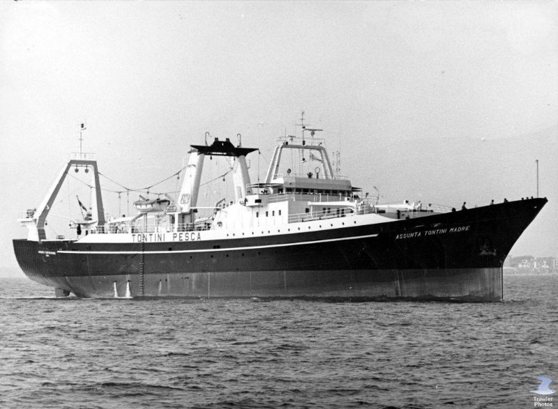 187) Tontini Pesca - Assunta Tontini madre - Le navi della Tontini pesca solcavano i mari negli anni 60-70 insieme alle navi della Genepesca.jpg