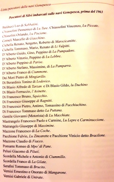 177) Pescatori di Silvi imbarcati sulle navi Genepesca prima del 1963..jpg