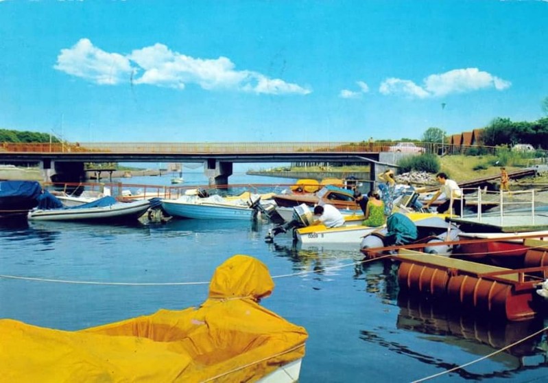 128) Lido degli Estensi anni '60.....jpg