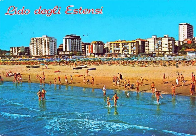 129) Lido degli Estensi anni '60....jpg