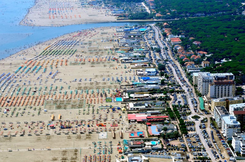 136) Lido degli Estensi - spiaggia e Lido di Spina 2020.jpg