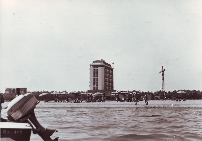 40-Spiaggia Plaza 1960.jpg