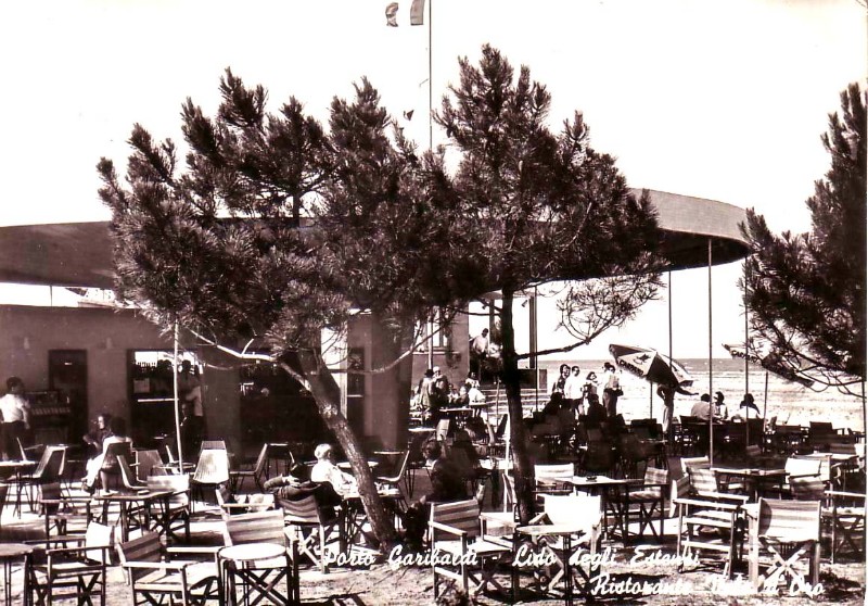 42f) Lido degli Estensi - Ristorante Vela d'Oro..jpg