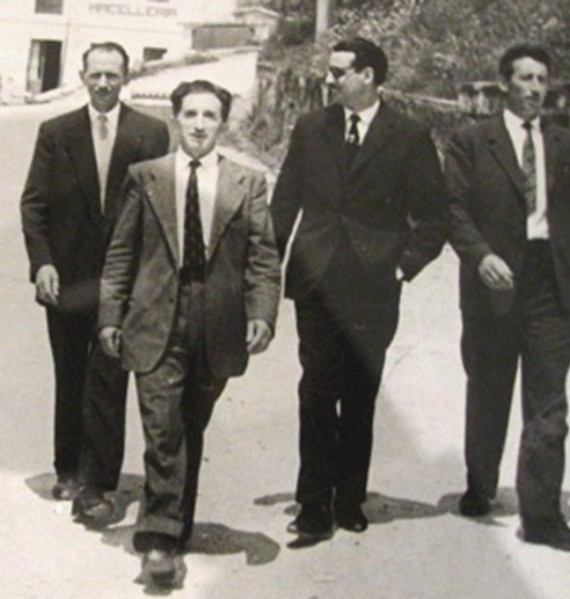 03b-Cantoria di San Gregorio degli anni '60, Onore Gris, Ugo Perenzin, Orfeo Lallo, Vittorio De Gol, Vittorio Fontanive, De Paoli e Piero Bellus.JPG