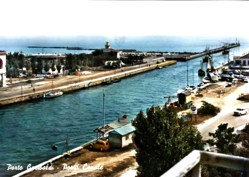 343) Porto canale anni '50..jpg