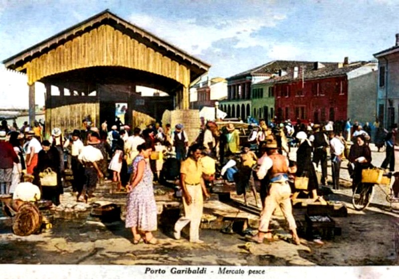 363) -PORTO GARIBALDI anni '30 Mercato del Pesce ..jpg