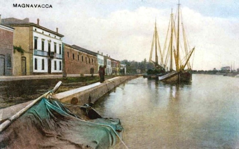 77) Primi del Novecento - Magnavacca - La strada del Porto canale doveva chiamarsi Largo Garibaldi o Viale Garibaldi.jpg