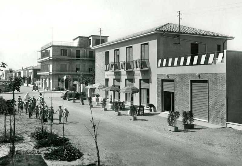 70-PORTO GARIBALDI 1956 Pensione Ristorante  -Due Sorelle-.jpg