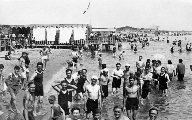 102-Porto Garibaldi buon ferragosto da Magnavacca anni '60.jpg