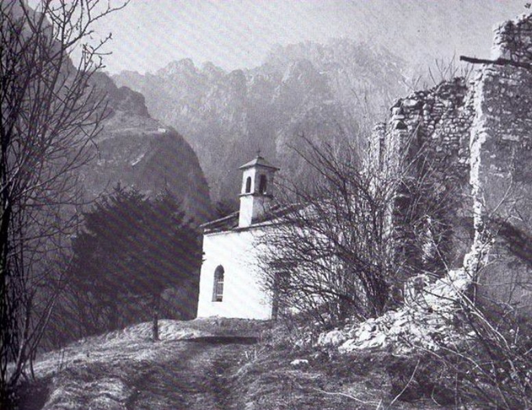 3) Chiesetta San Felice al Monte, si trova su un rilievo panoramico a picco sulle sorgenti del torrente Veses..jpg