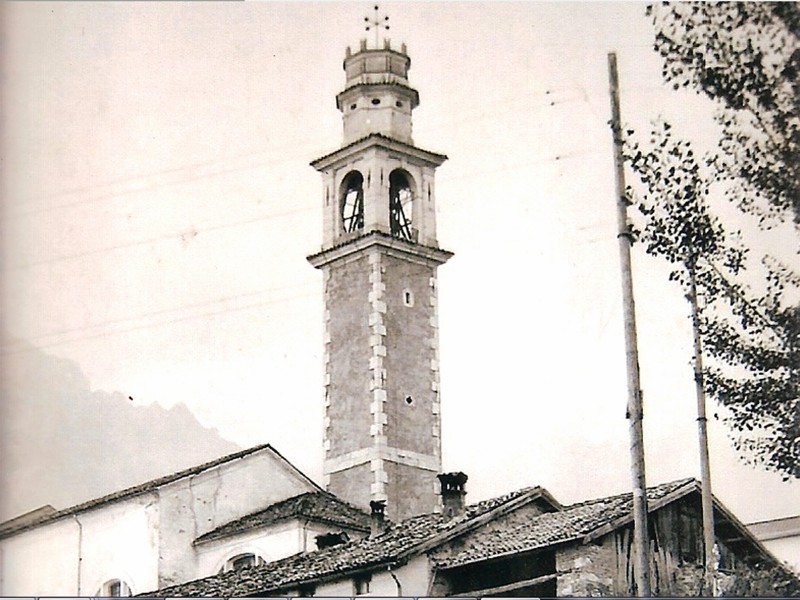 62-Al campanil de San Gregorio anni '60..jpg