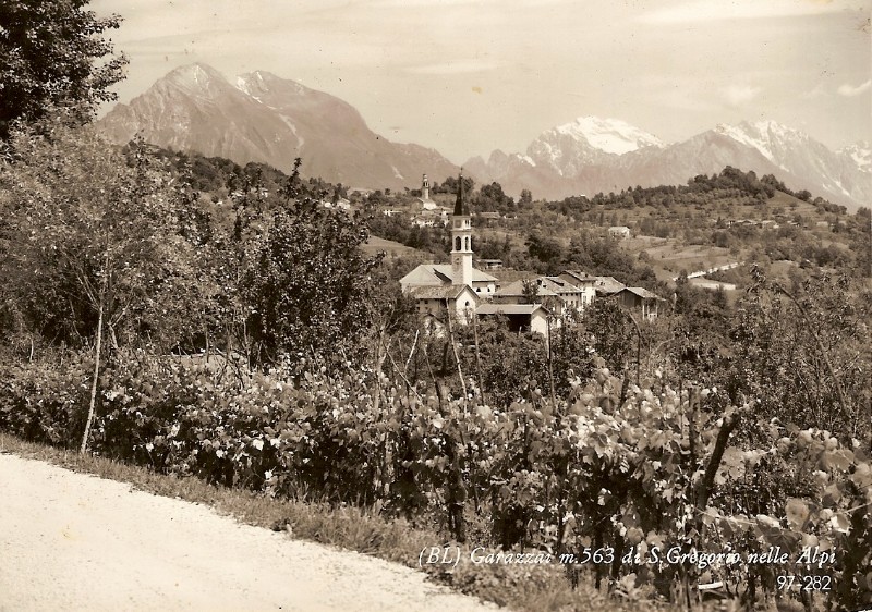 79-San Gregorio visto da Cergnai anni '70.jpg