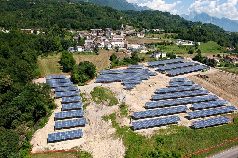 101) San Gregorio nelle Alpi - Impianto fotooltaico in allestimento..jpg