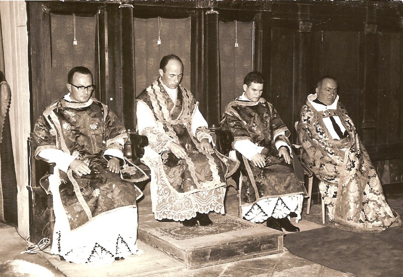 60-Celebrazione prima S. messa don Fabio Cassol Giugno 1965 nella parrocchia di San Gregorio nelle Alpi.jpg