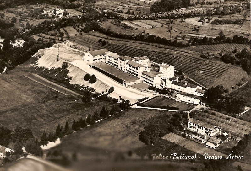 04) VELLAI DI FELTRE - ISTITUTO B.BERNARDINO T. - VEDUTA AEREA (BELLUNO) 1962..jpg