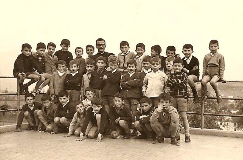 24-foto fornita da Gianni Poletti  - classe 1.a anno 1967, Giuseppe ultimo a sn in basso.jpg