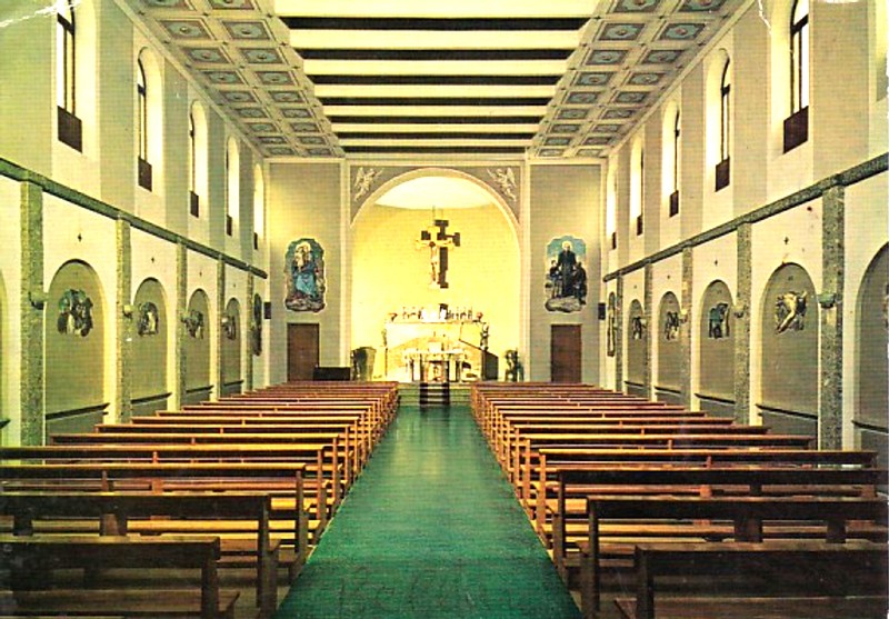 33c-Vellai 1961. L'interno della  chiesa del collegio di VELLAI di FELTRE , Belluno , istituto B. Bernardino T. opera Don Guanella..jpg