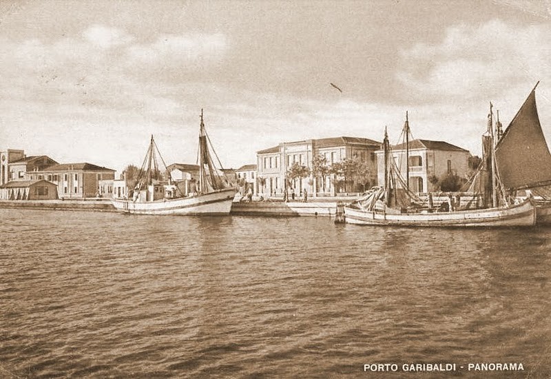 417-Porto Garibaldi . panorama anni '50.jpg