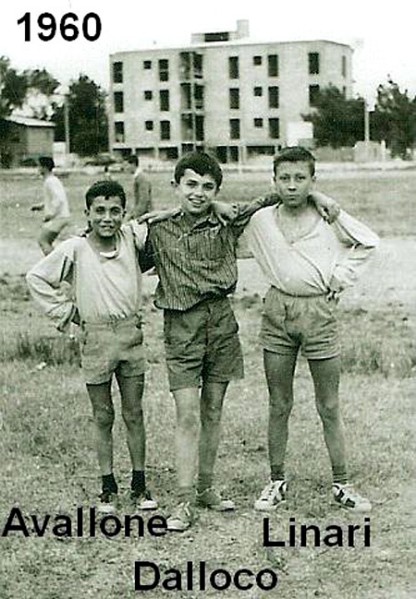 33h-Lido degli Estensi ENAOLI - da sn Avallone, Linari, Dalloco. Anno 1960..jpg