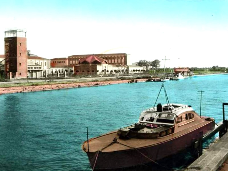 38b-Scuole marinare di Lido degli Estensi (FE) anno 1963..jpg