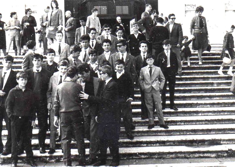 91a-Venezia isola della giudecca eravamo un bel gruppo - anni '60..jpg