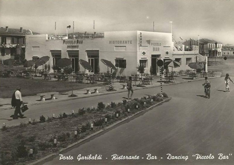 570-PORTO GARIBALDI anni'50, PICCOLO BAR ....le origini !.jpg