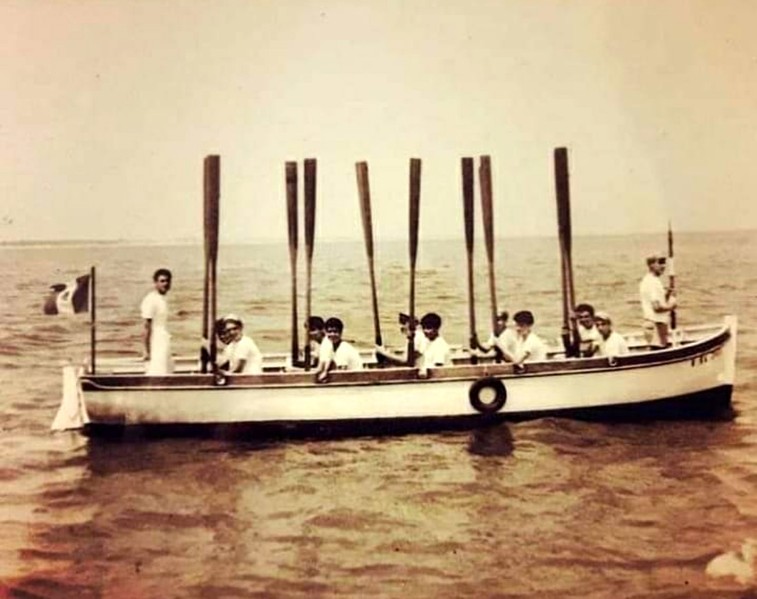 614b) E.N.A.O.L.I. Porto Garibaldi, allievi durante una lezione in mare.jpg