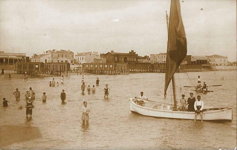 73c-Porto Garibaldi anni '20, bella veduta dal mare..jpg