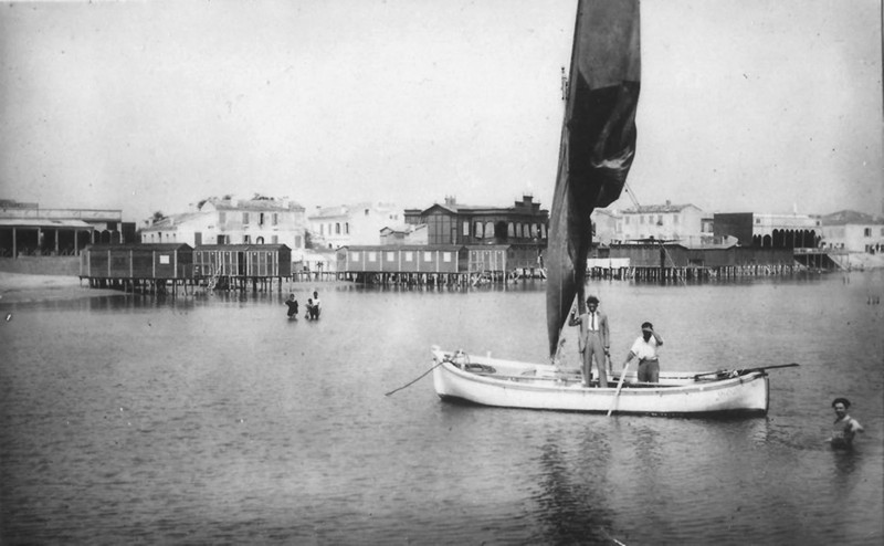 73d-La spiaggia di Portogaribaldi alla fine degli anni '20..jpg